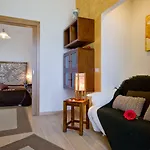 호텔 Estate 4*
