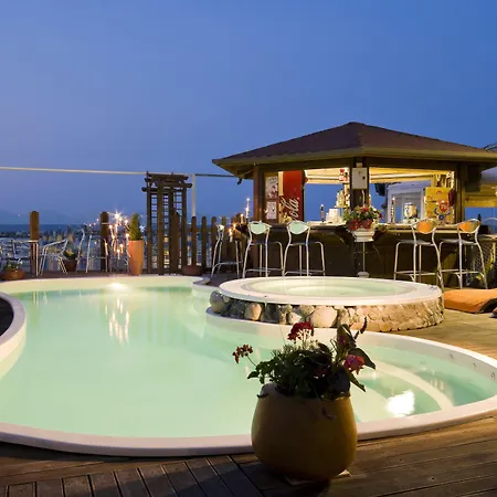 Hotel Estate 4*
