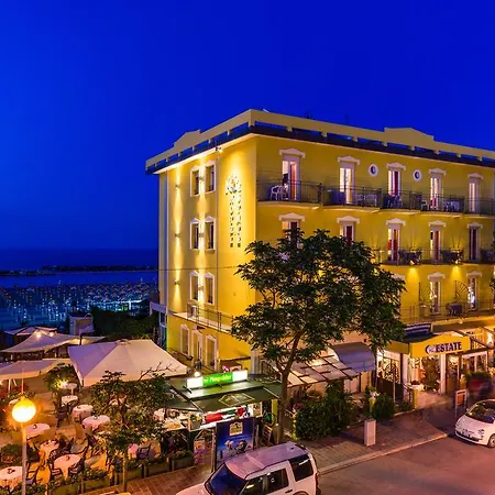Estate 4* Ρίμινι